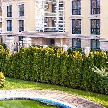 Deluxe Studio Nearby The Beach Saints Constantine and Helena